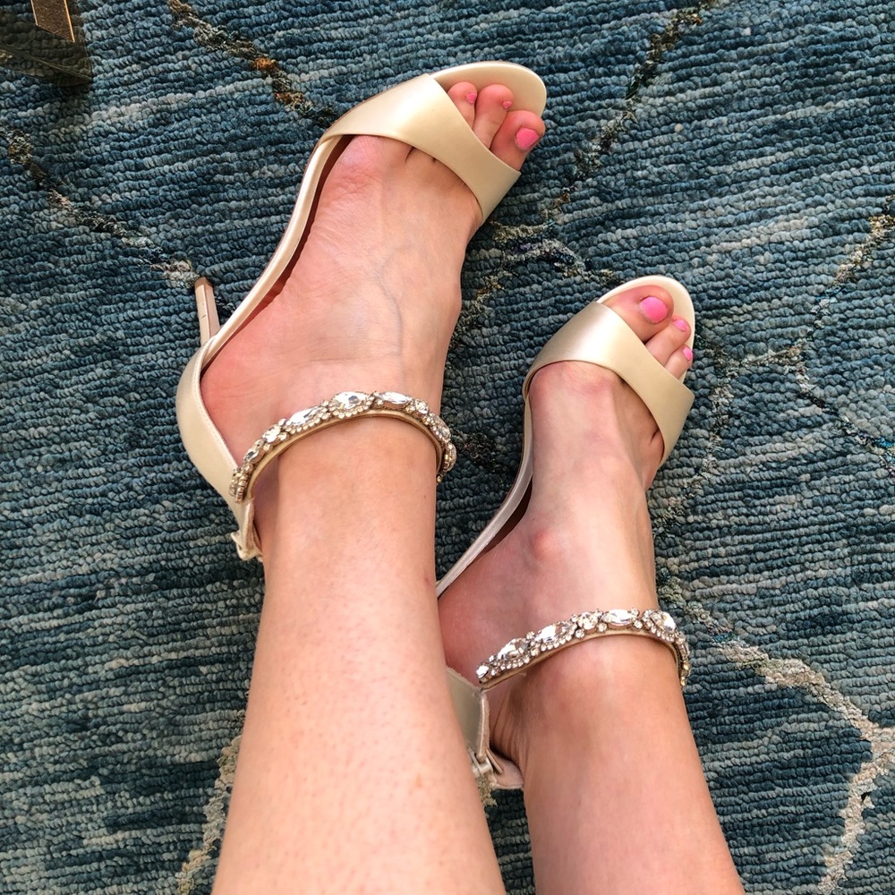Badgley Mischka Beige High-heels Shoes